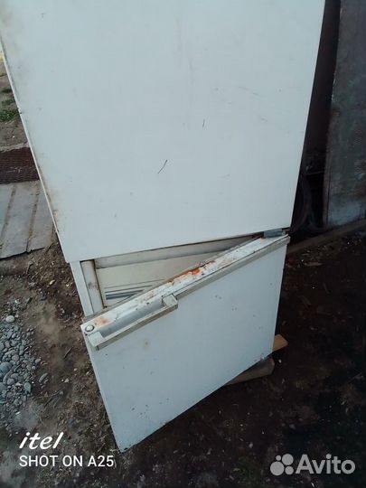 Холодильник бу Бирюса 6