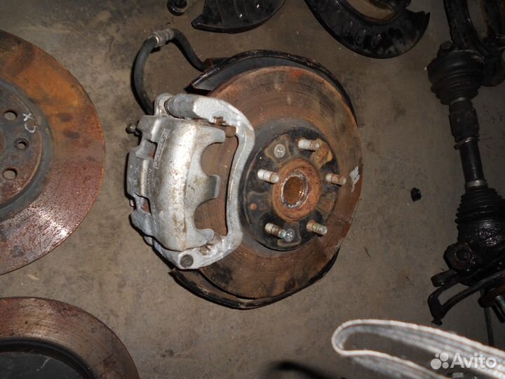 Mazda CX7 кулак