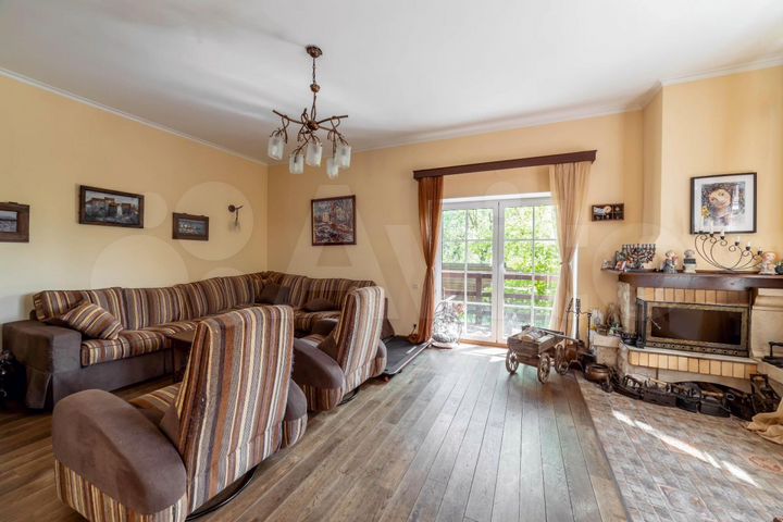 Коттедж 333 м² на участке 25 сот.