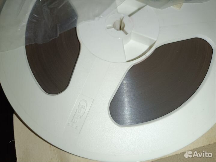 Магнитная лента с записью