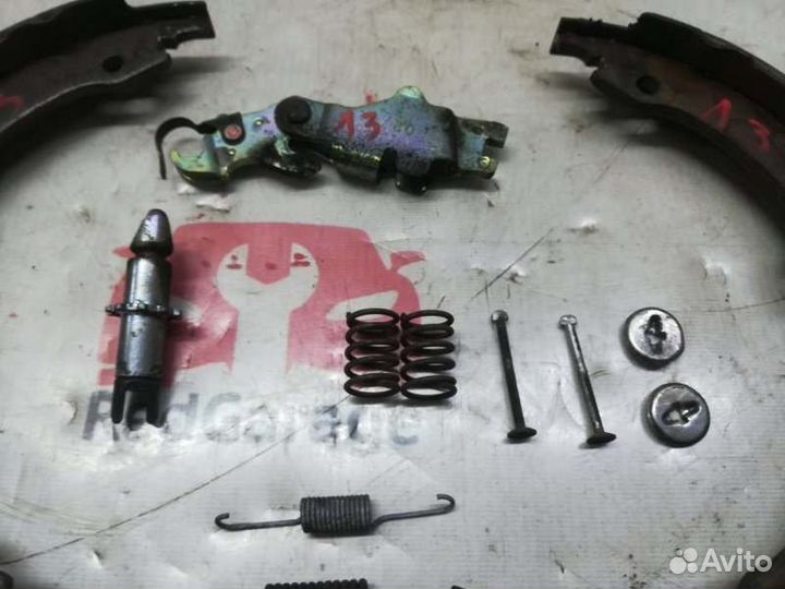 Механизм стояночного тормоза Toyota Tundra USK51L