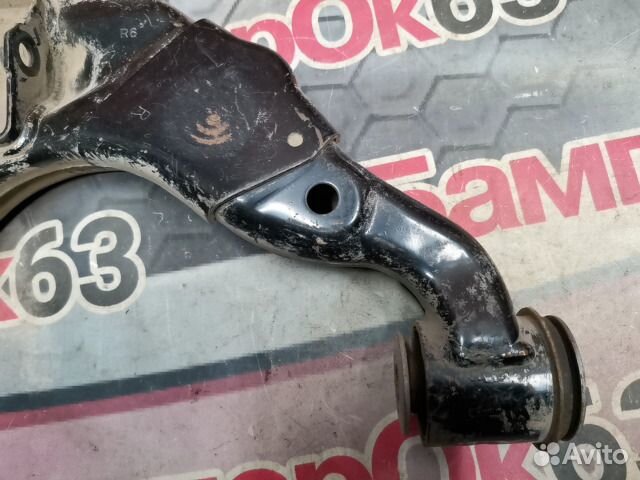 Рычаг подвески передний правый Toyota Land Cruiser