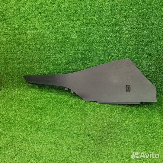 Накладка на торпедо (консоль) левая нижняя