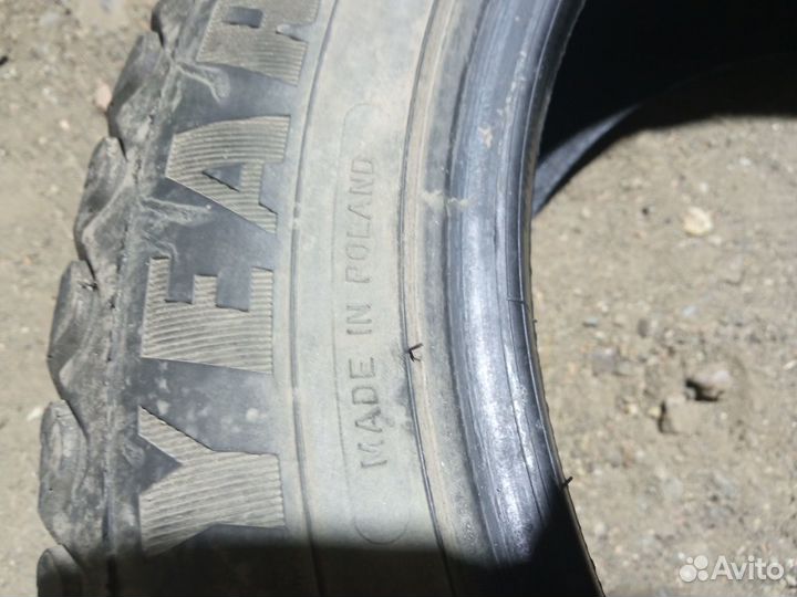 Goodyear Ultragrip Ice Arctic 205/55 R16