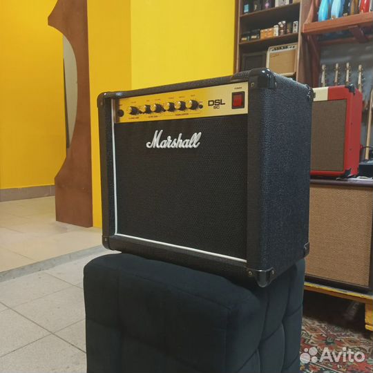 Ламповый комбоусилитель Marshall DSL5CR 5Вт 1x10 Celestion Ten 30 Taiwan 2010's