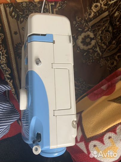 Машинка швейная