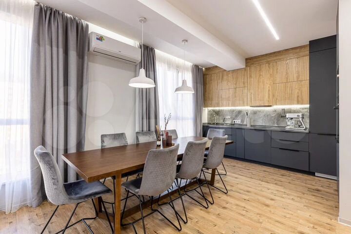 4-к. квартира, 110 м², 8/13 эт.
