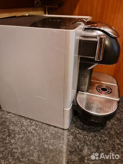 Кофемашина Delonghi EN 720 M latissimo nespresso
