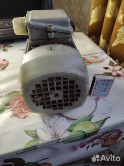 Электродвигатель 127 - 220в