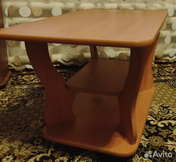 Продается журнальный столик