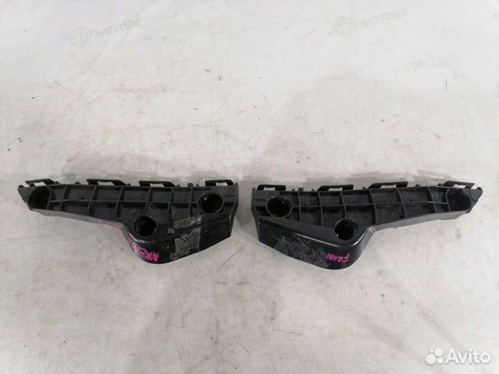 Крепление бампера переднее Toyota Corolla Fielder