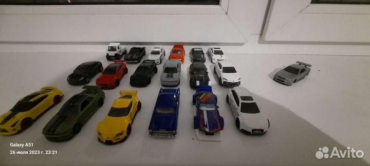Hot wheels машинки
