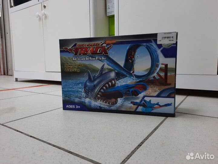 Трек с акулой 011