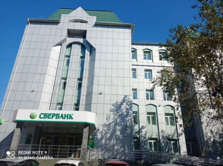 Нежилое здание, 1752 м²