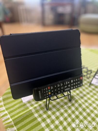 Подставка для телефона круббет Икеа, 10х10 см