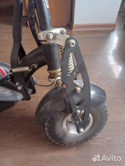 Самокат взрослый электрический бу