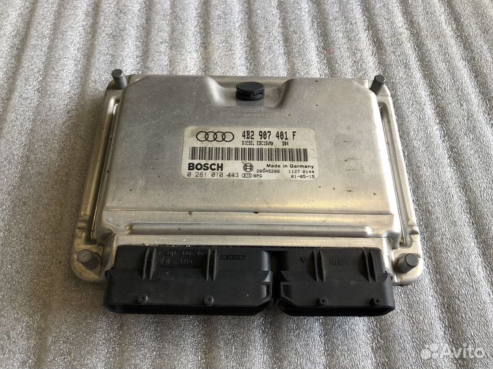 Блок управления двигателем на Audi A6 C5 2.5 TDI