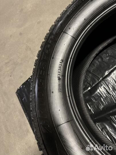 Bridgestone Blizzak Spike-02 SUV 235/65 R18