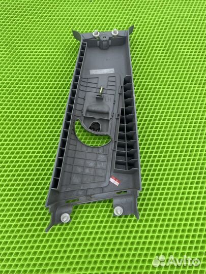 Обшивка накладка средней стойки левая элантра 4 HD