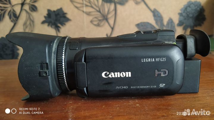 Видеокамера Canon legria HF G25