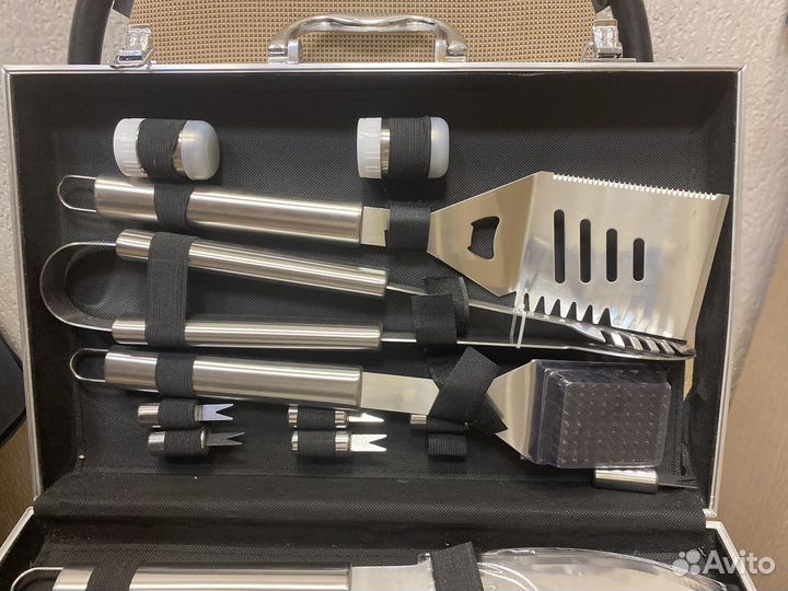 Набор для барбекю в кейсе