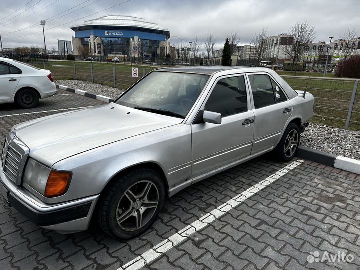 Mercedes-Benz W124 2.0 МТ, 1993, 585 000 км