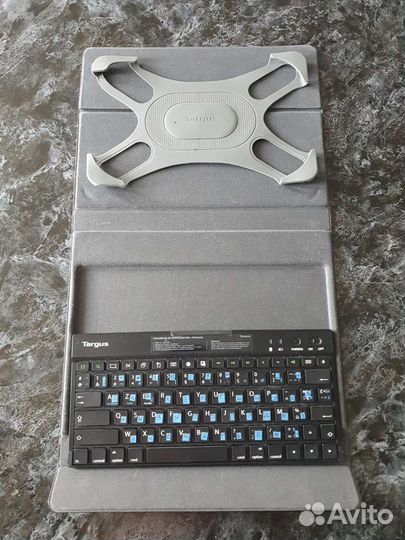 Чехол с клавиатурой Targus для планшета