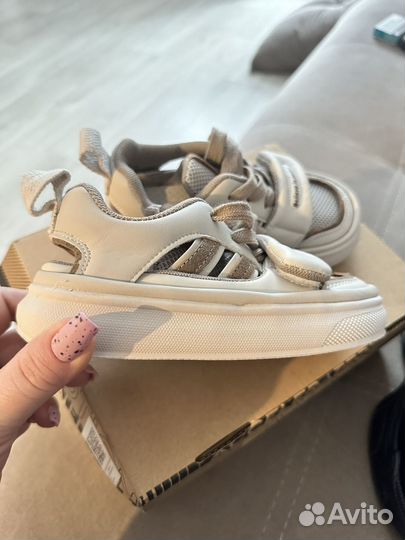Сандалии для девочки 27 28
