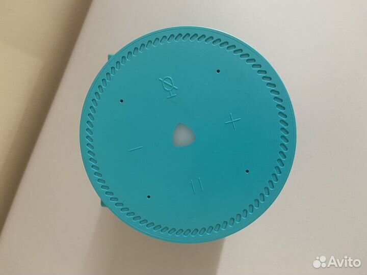 Умная колонка алиса