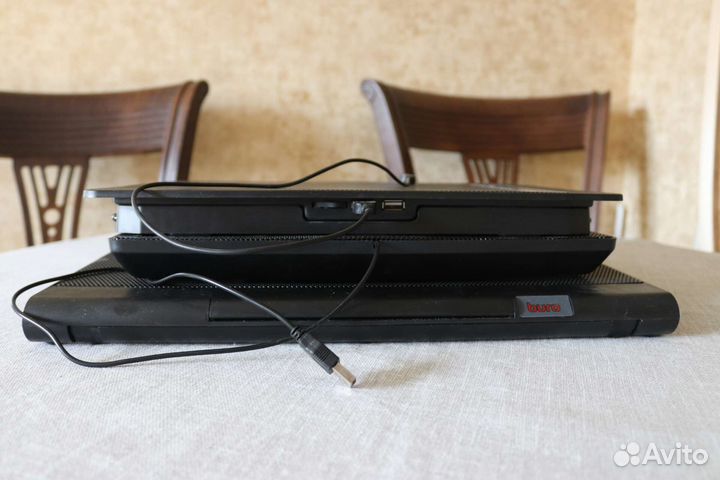 Подставка с охлаждением для ноутбука