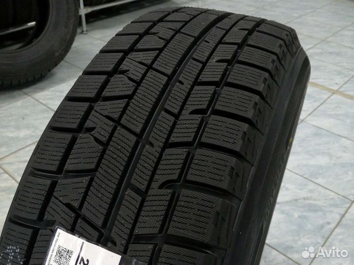 Yokohama Ice Guard IG50+ 215/65 R16 98Q