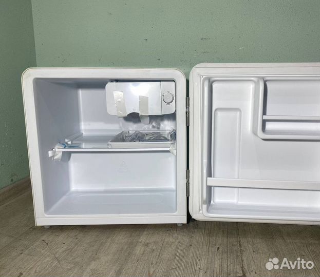 Мини холодильник midea