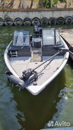 Катер Smoker Craft Explorer 172