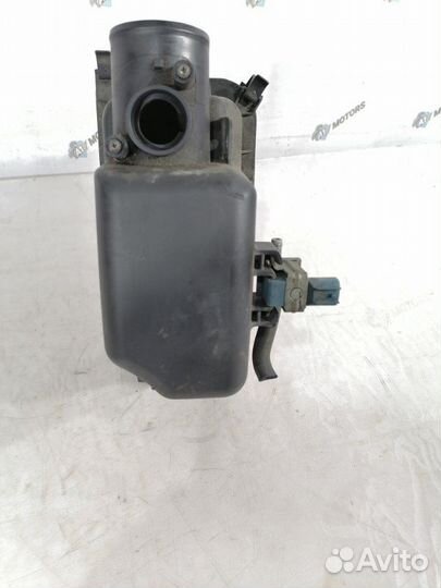 Корпус воздушного фильтра Toyota Porte NNP11 1nzfe