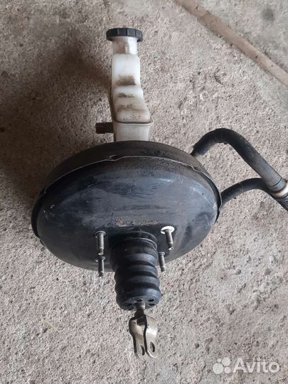 Главный тормозной цилиндр Kia Rio 3 вакуум