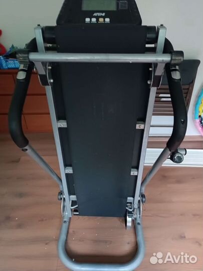 Механическая беговая дорожка