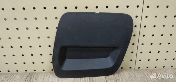 Решетка в бампер нижняя Renault Duster I Рестайлин