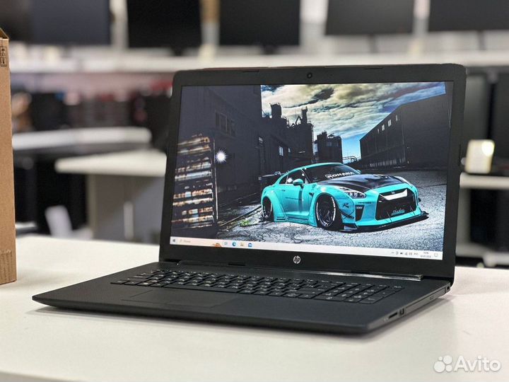 Скоростной Ноутбук 17.3 дюйма HP I3-10110U 8 Озу