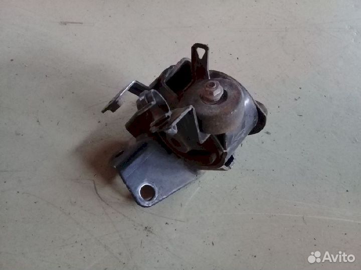 Опора двигателя (подушка двс) передняя левая 12372