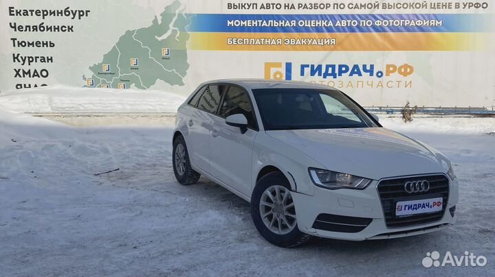 Обшивка стойки задней левой нижняя Audi A3 (8V) 8V