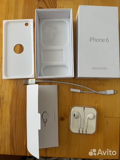 Коробка, наушники, кабель iPhone 6 64gb