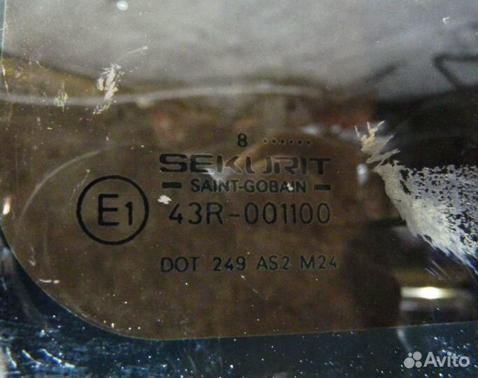 Стекло заднее левое Citroen Berlingo