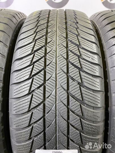 Bridgestone Blizzak LM-001 225/60 R18