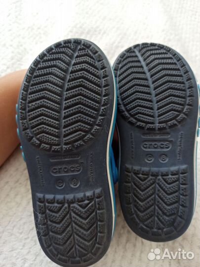 Сандали crocs c8