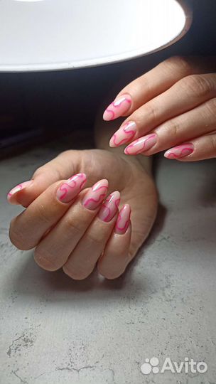 Маникюр с покрытием гель-лаком