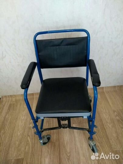 Кресло-каталка для инвалидов