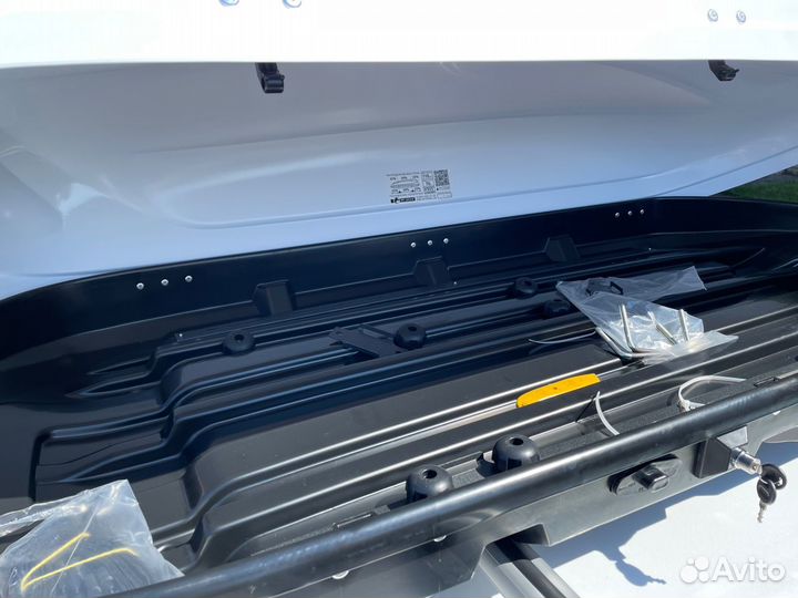 Бокс Турино-1 белый 410 литров на Chery