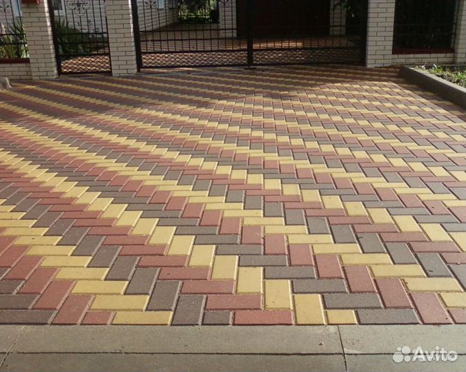 Укладка тротуарной плитки, брусчатки и бордюров