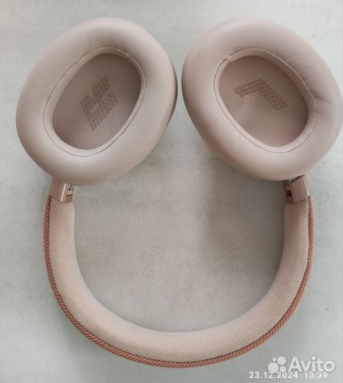 Беспроводные наушники JBL Live 770nc