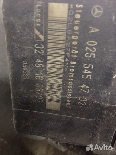 Вакуумный насос Мерседес w210